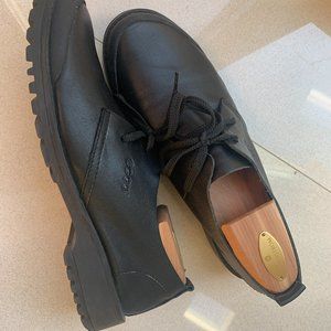 Ecco Men's soft leather Black walking comfort dress Shoes (Size 8.5)